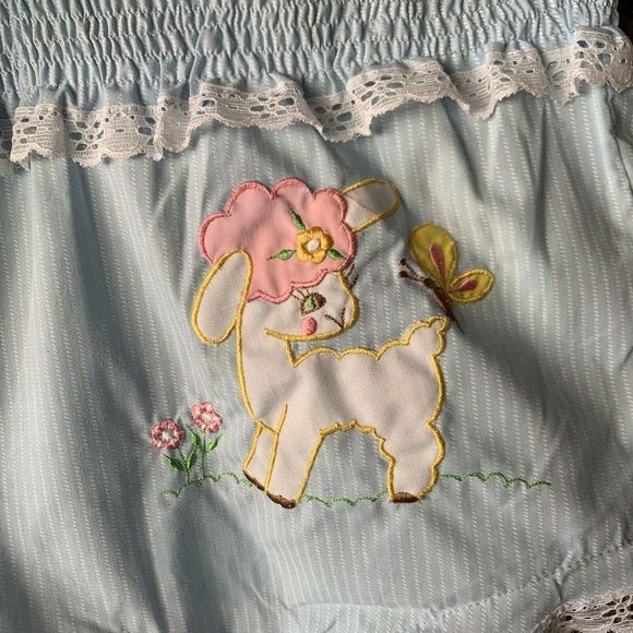 Vintage Romper Blue with Lamb and Lace size 18 mo - 2T 1970's Childrens Clothes - Picture 2 of 6